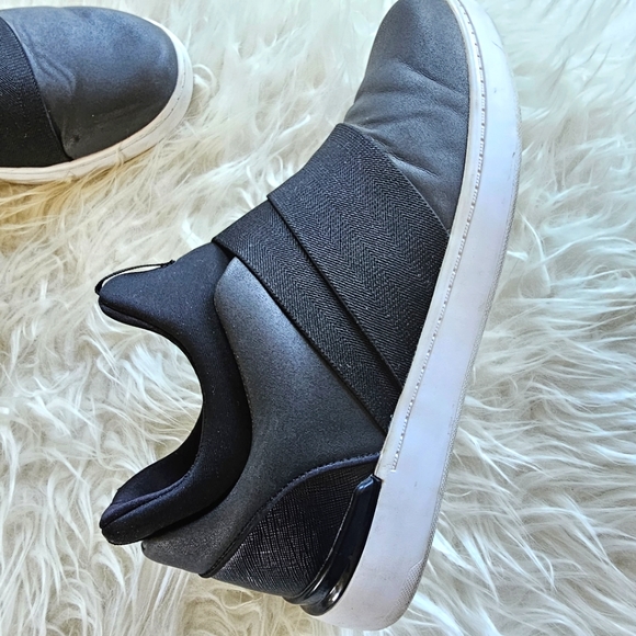 Call It Spring Men's black sneakers, size 8 - Picture 5 of 6